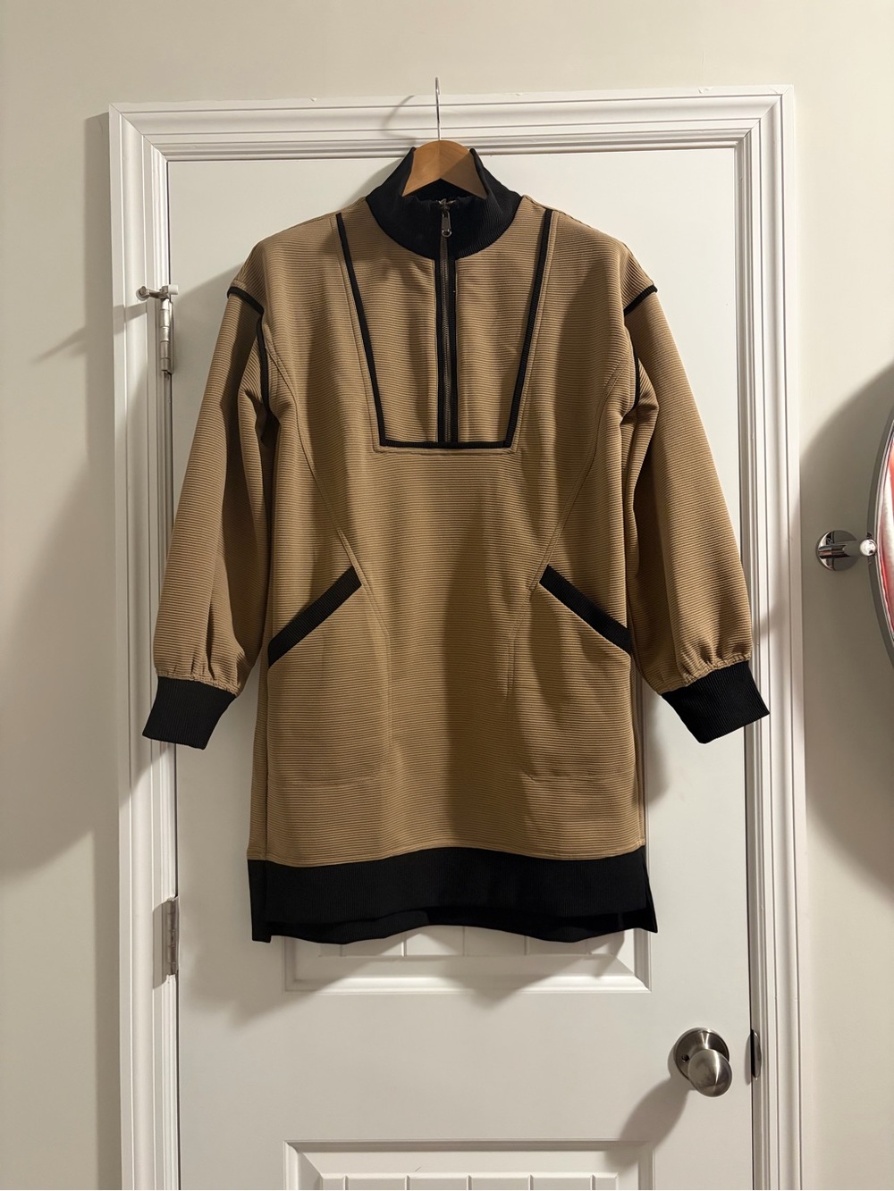 Entro Tan and Black Long Sleeve Dress